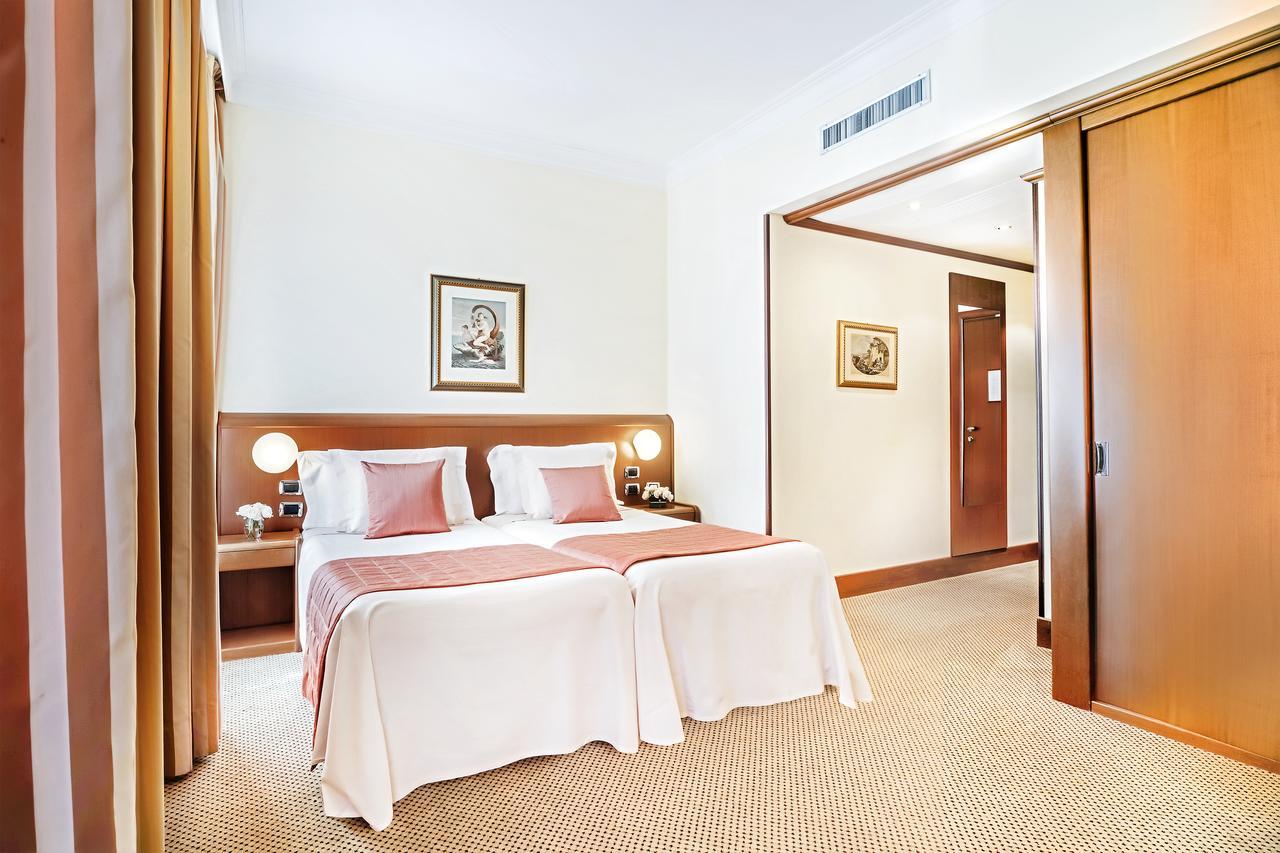 Hotel Ponte Sisto Roma Esterno foto